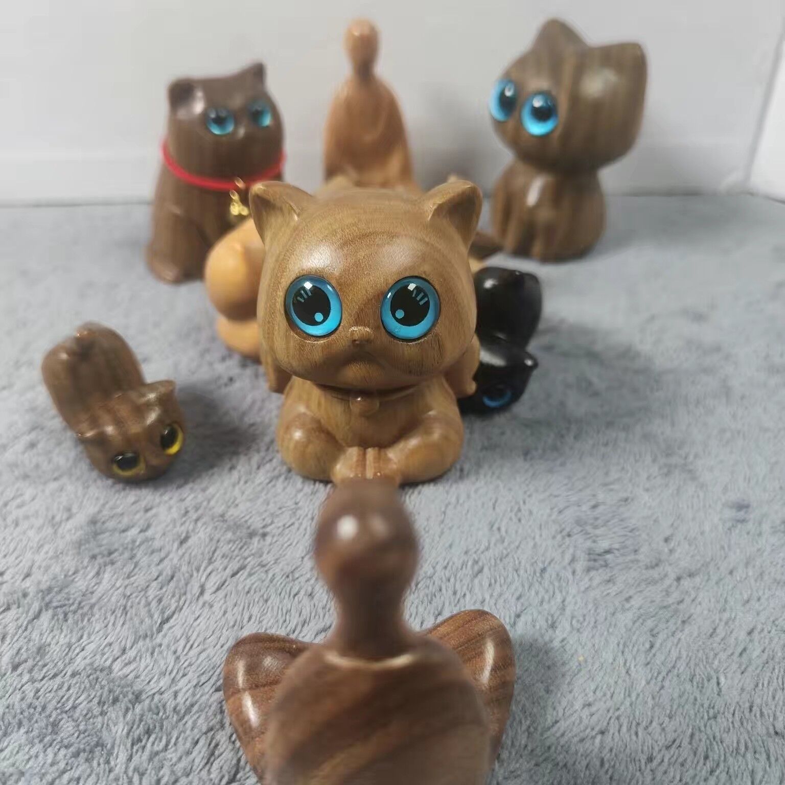 Handmade Sandalwood Cat & Animal Figurine – Mini Wooden Desk Ornament