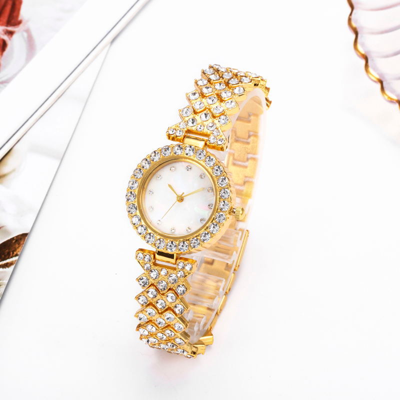 Women's Diamond Alloy Quartz Watch Fashion Style – Gold | AdriaPulse