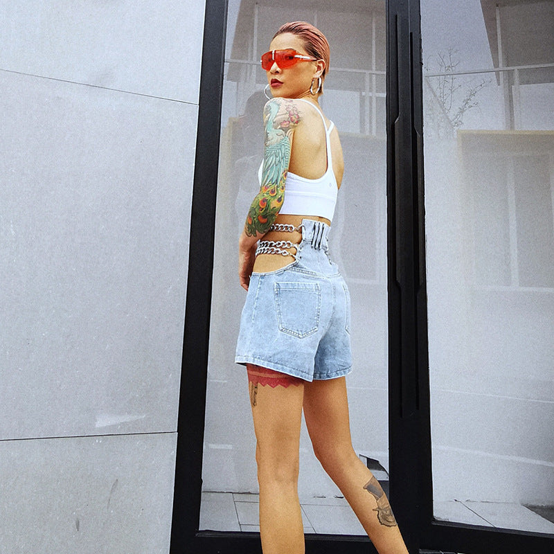 Women's high waist wide-leg light wash denim shorts with metal chain detail, street style summer fashion – AdriaPulse"