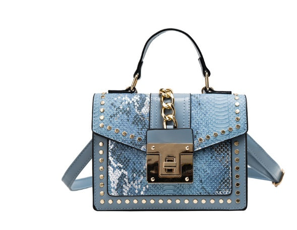 Women's Alligator Pattern Shoulder Bag PU Leather Crossbody Handbag – Beige | AdriaPulse
