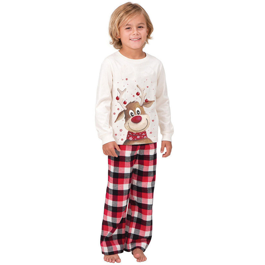 Family Matching Elk Print Fleece Outfit – Holiday Parent-Child Home Clothing – AdriaPulse"