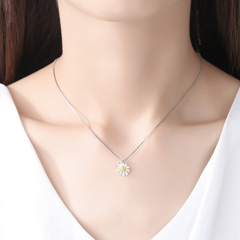 Small Daisy Sunflower Pendant 925 Sterling Silver – AdriaPulse