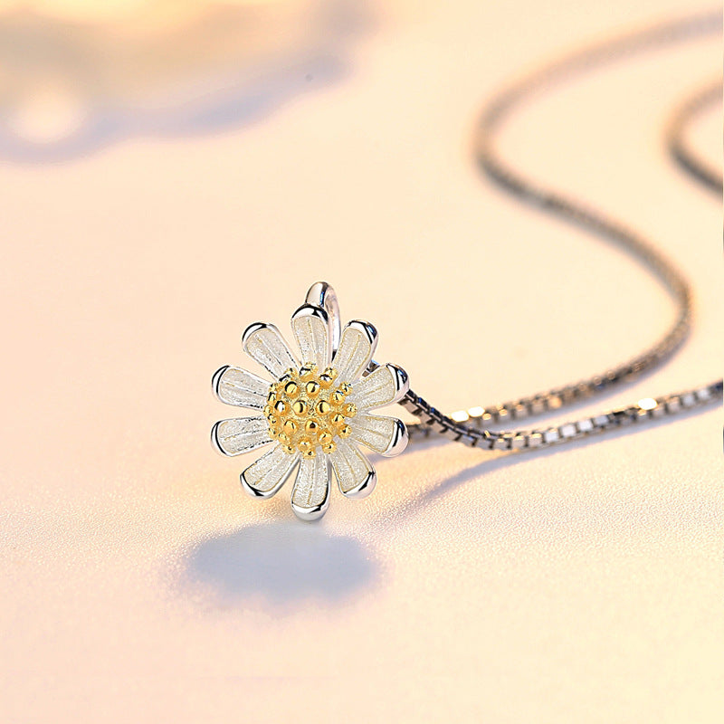 Small Daisy Sunflower Pendant 925 Sterling Silver – AdriaPulse