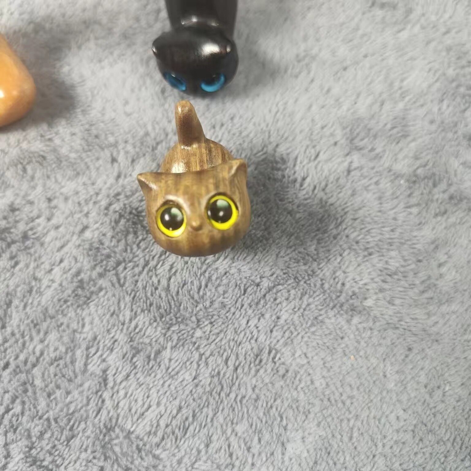 Handmade Sandalwood Cat & Animal Figurine – Mini Wooden Desk Ornament