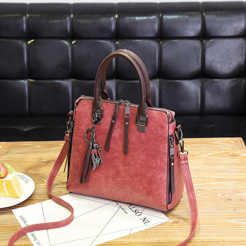 Boston Bag aus PU-Leder für Damen – Schulter- & Umhängetasche mit Quaste
