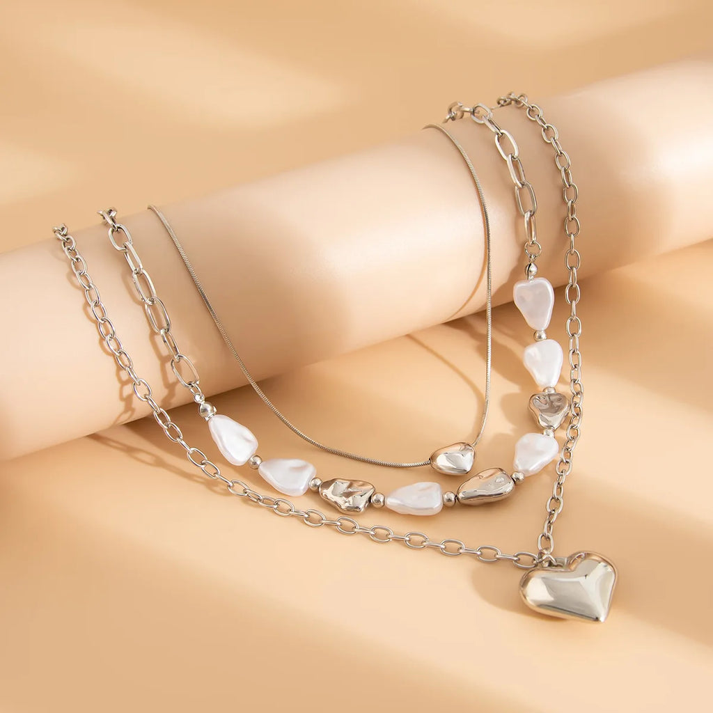 Boho Love Pendant Necklace Women's 2025 Multi Layer Gold Color Metal Imitation Pearl Girl Fashion Couple Fashion Jewelry