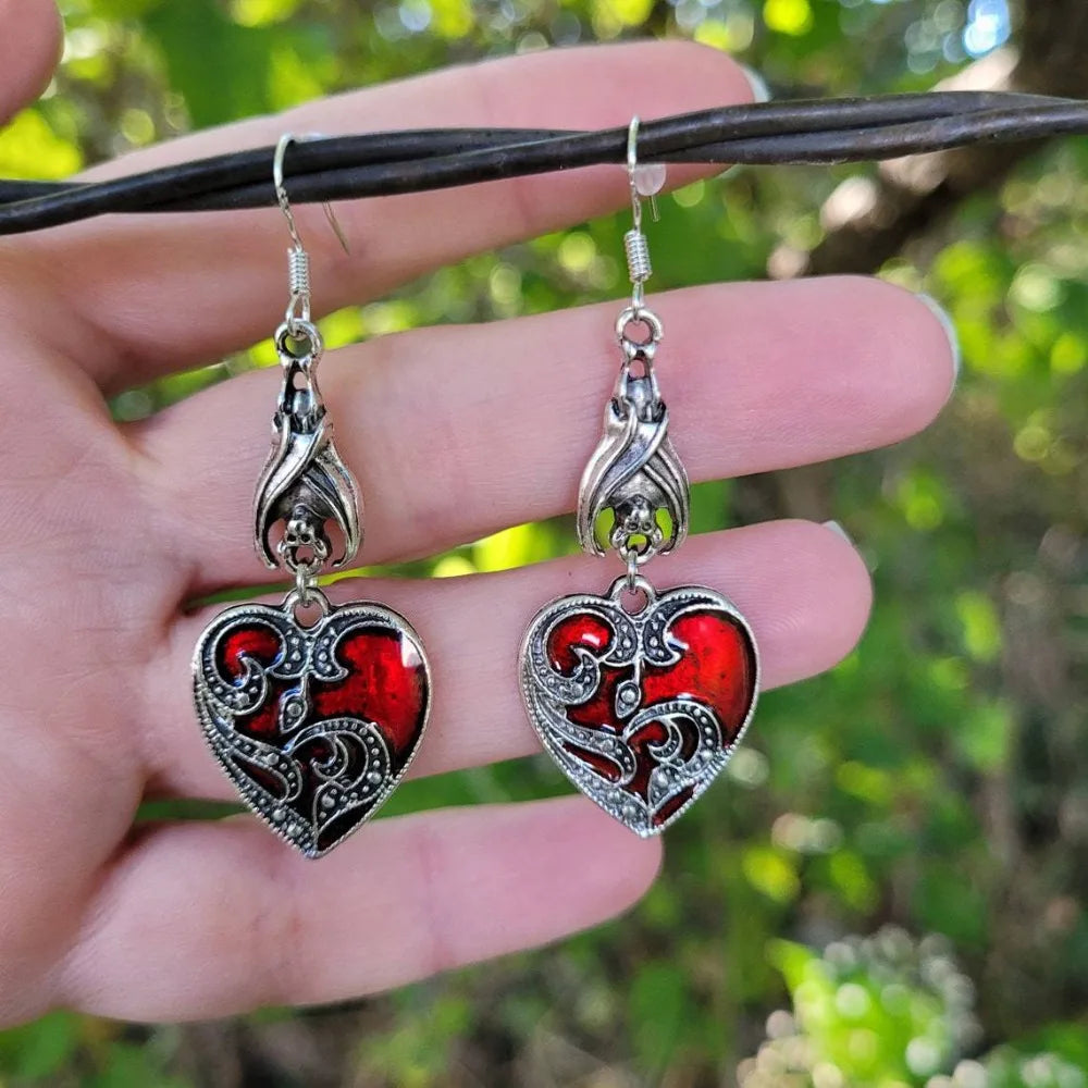 Boucles d'oreilles pendantes Cœur de chauve-souris Rouge Vin Rétro pour Femmes Fête d'Halloween Bijoux Punk Gothique Sombre Accessoires Cadeau