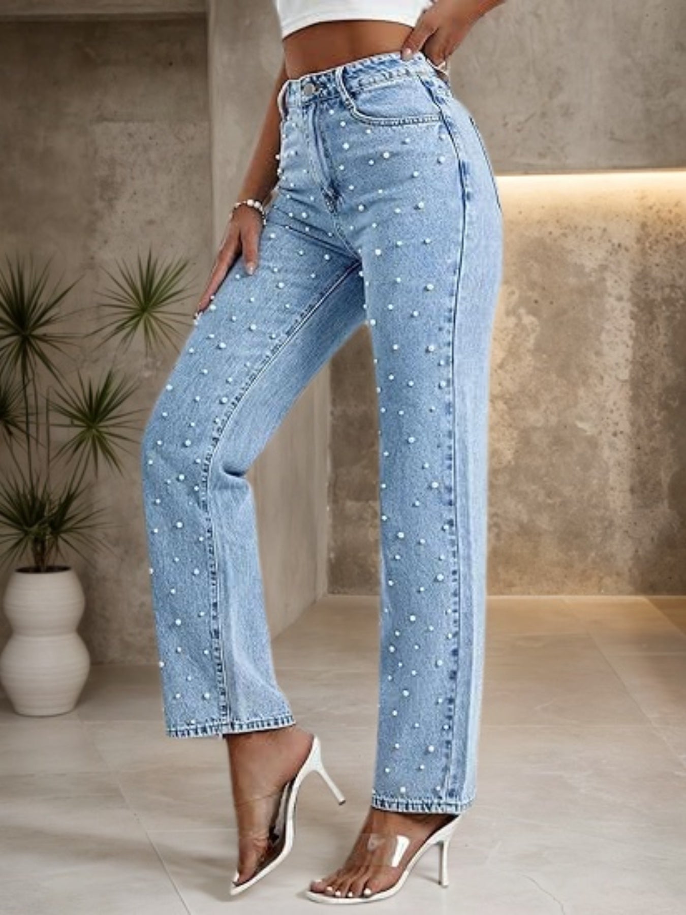 Damen Jeans mit geradem Bein, Waschung und Nietendekor
