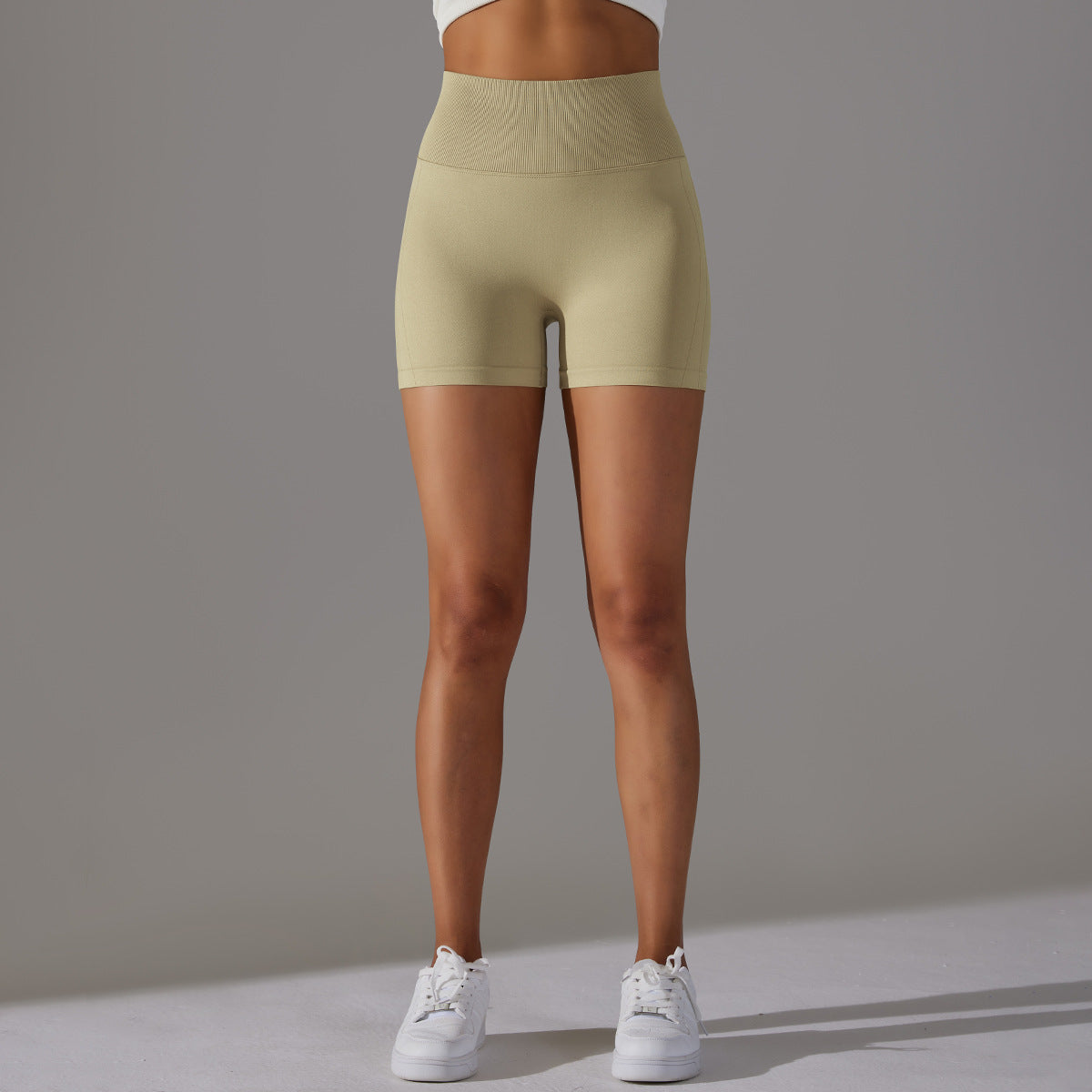 Short de Yoga sans Coutures Taille Haute pour Femme – Contrôle du Ventre | AdriaPulse
