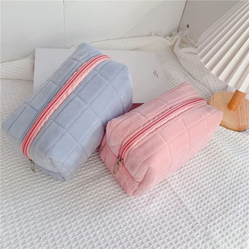 Trousse de Maquillage en Peluche – Lot de 3 Trousses de Toilette à Carreaux Mignonnes pour Femmes | Rose, Bleu & Blanc