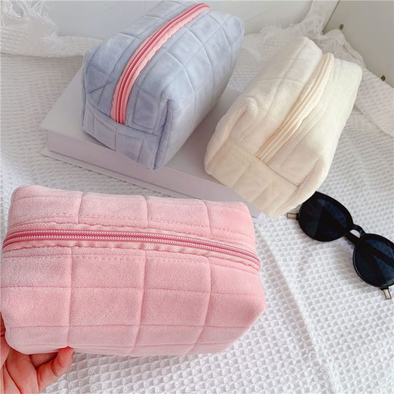 Trousse de Maquillage en Peluche – Lot de 3 Trousses de Toilette à Carreaux Mignonnes pour Femmes | Rose, Bleu & Blanc