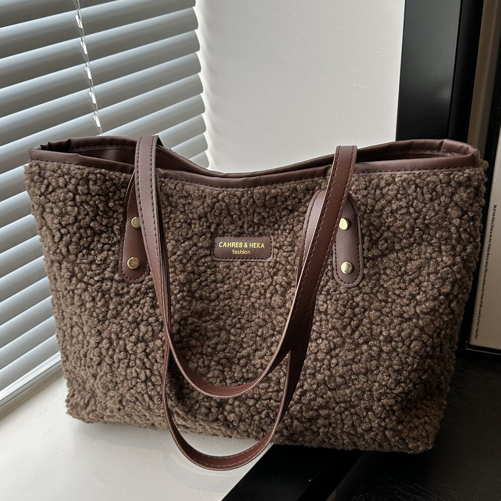 Sac bandoulière polyvalent élégant et douillet