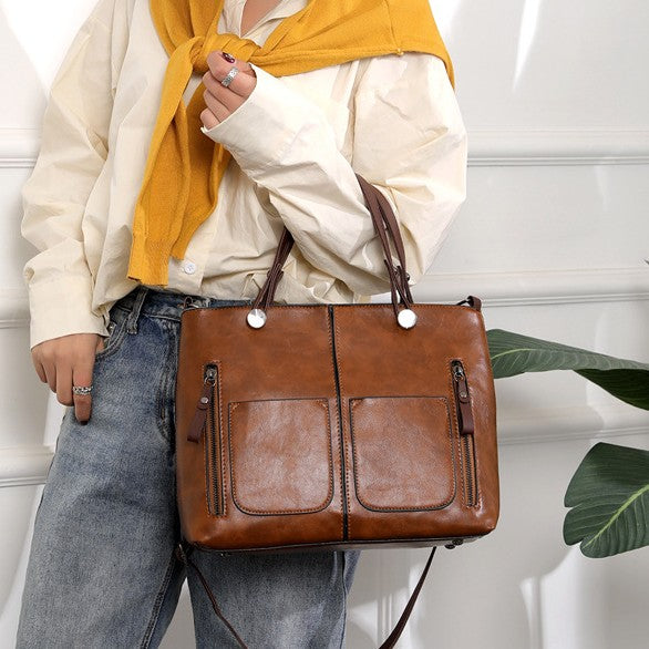 Retro Large Capacity Crossbody Shoulder Bag Women Handbag Black AdriaPulse
