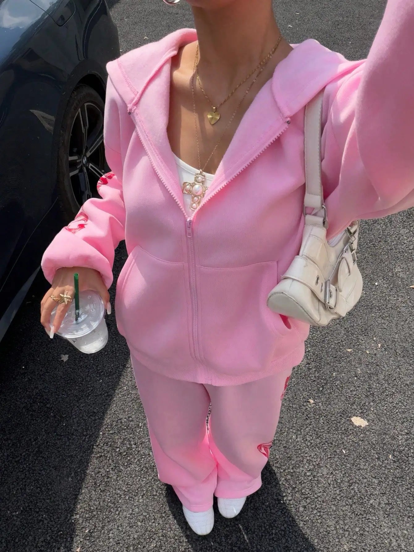 Rosa Y2K Kapuzen-Sweatshirt mit Reißverschluss und Jogginghose Set mit rotem Grafikdruck, lässiges Streetwear-Outfit