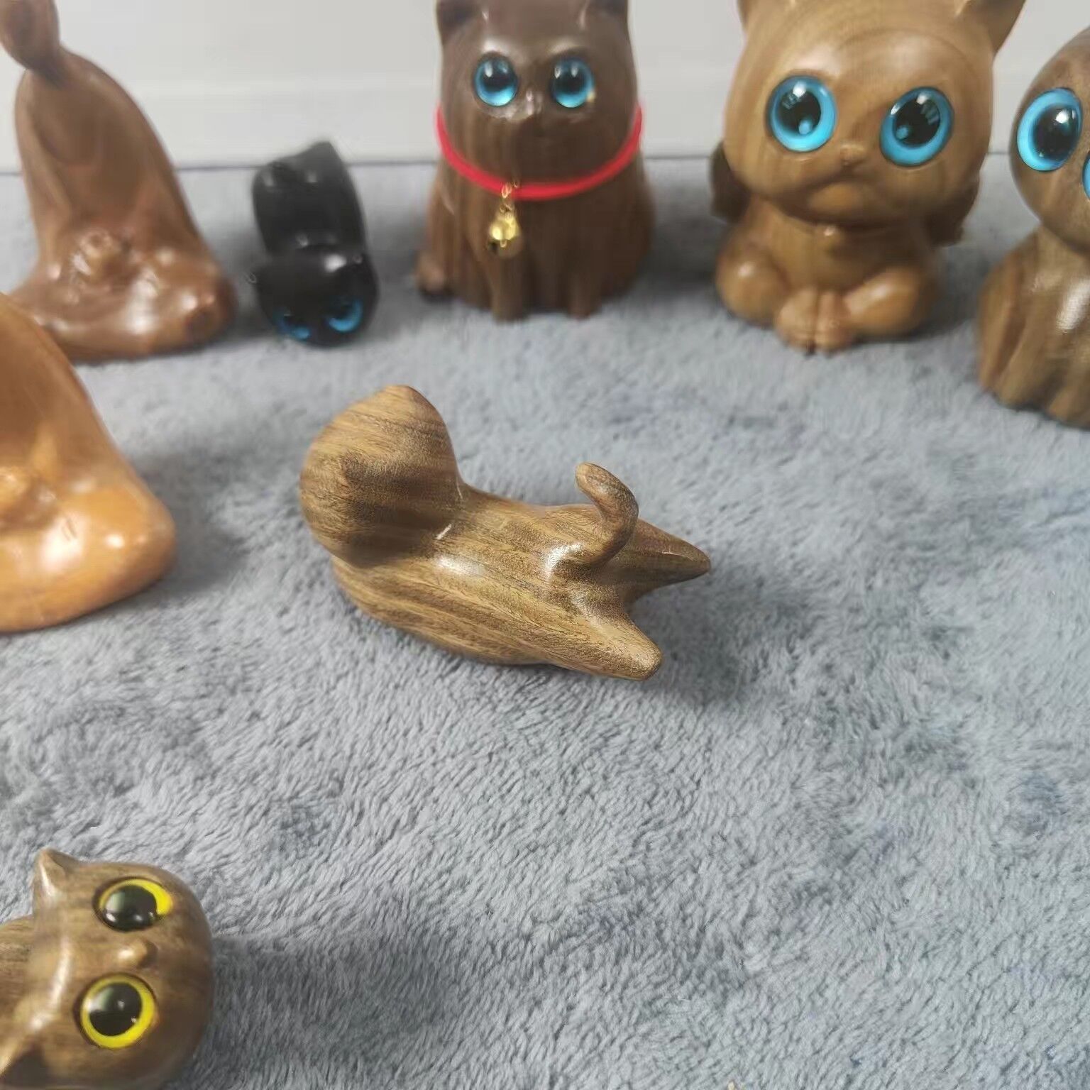 Handmade Sandalwood Cat & Animal Figurine – Mini Wooden Desk Ornament