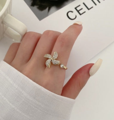 Four-Leaf Clover Rotating Copper Ring – Gold-Plated Adjustable Index Finger Ring