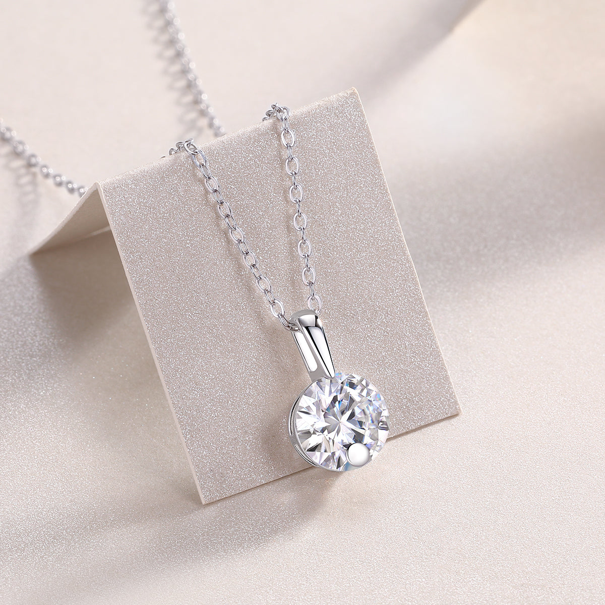 2 Carat Moissanite Star Pendant Necklace – S925 Silver Platinum-Plated
