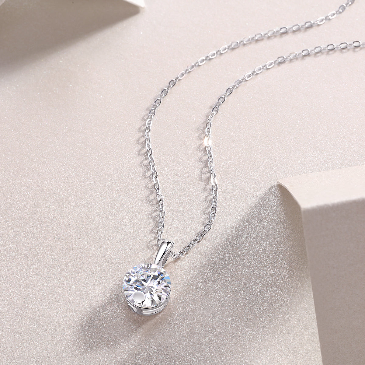 2 Carat Moissanite Star Pendant Necklace – S925 Silver Platinum-Plated