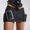 Vintage Leder-Minirock mit Kreuzgürtel im Used-Look