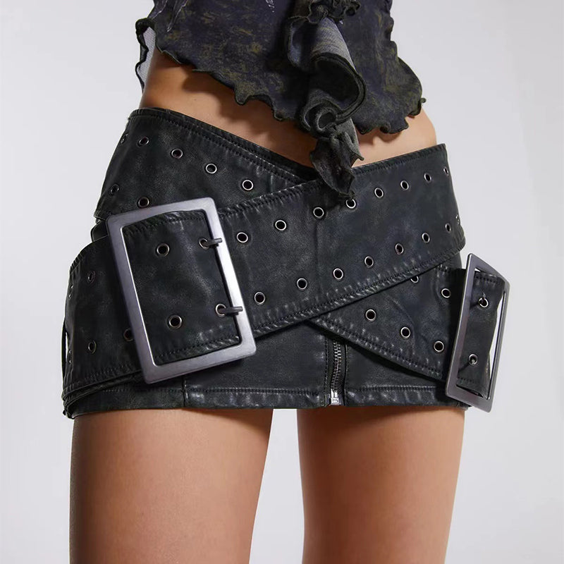 Vintage Leder-Minirock mit Kreuzgürtel im Used-Look